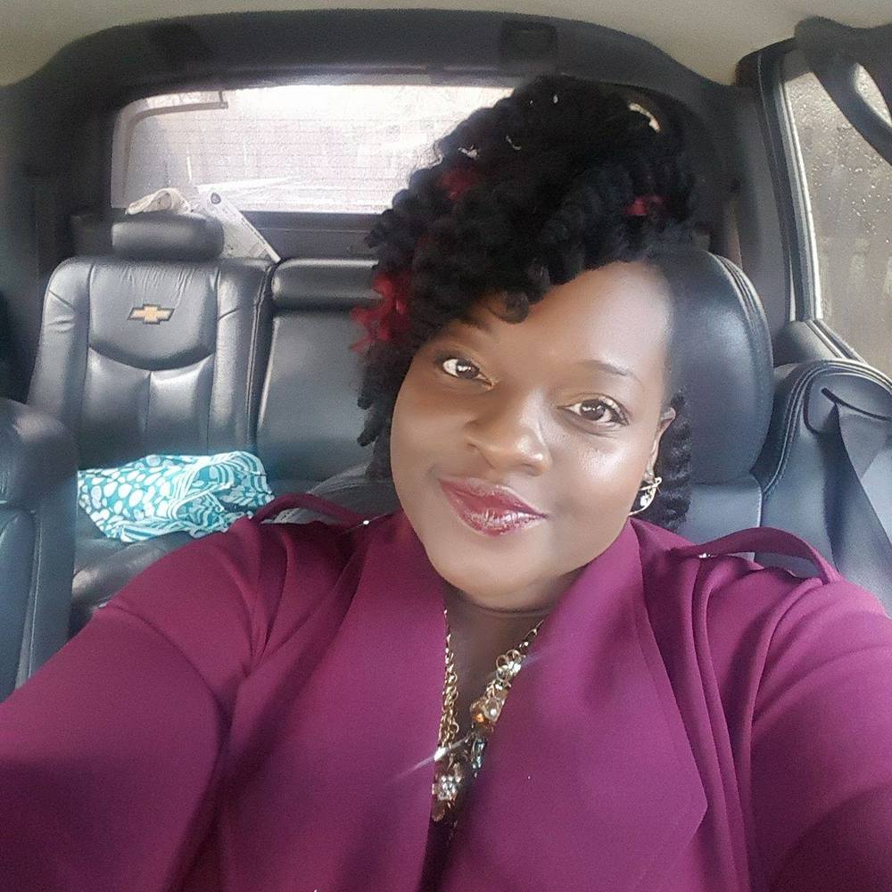 Meet your Posher, Tinisha